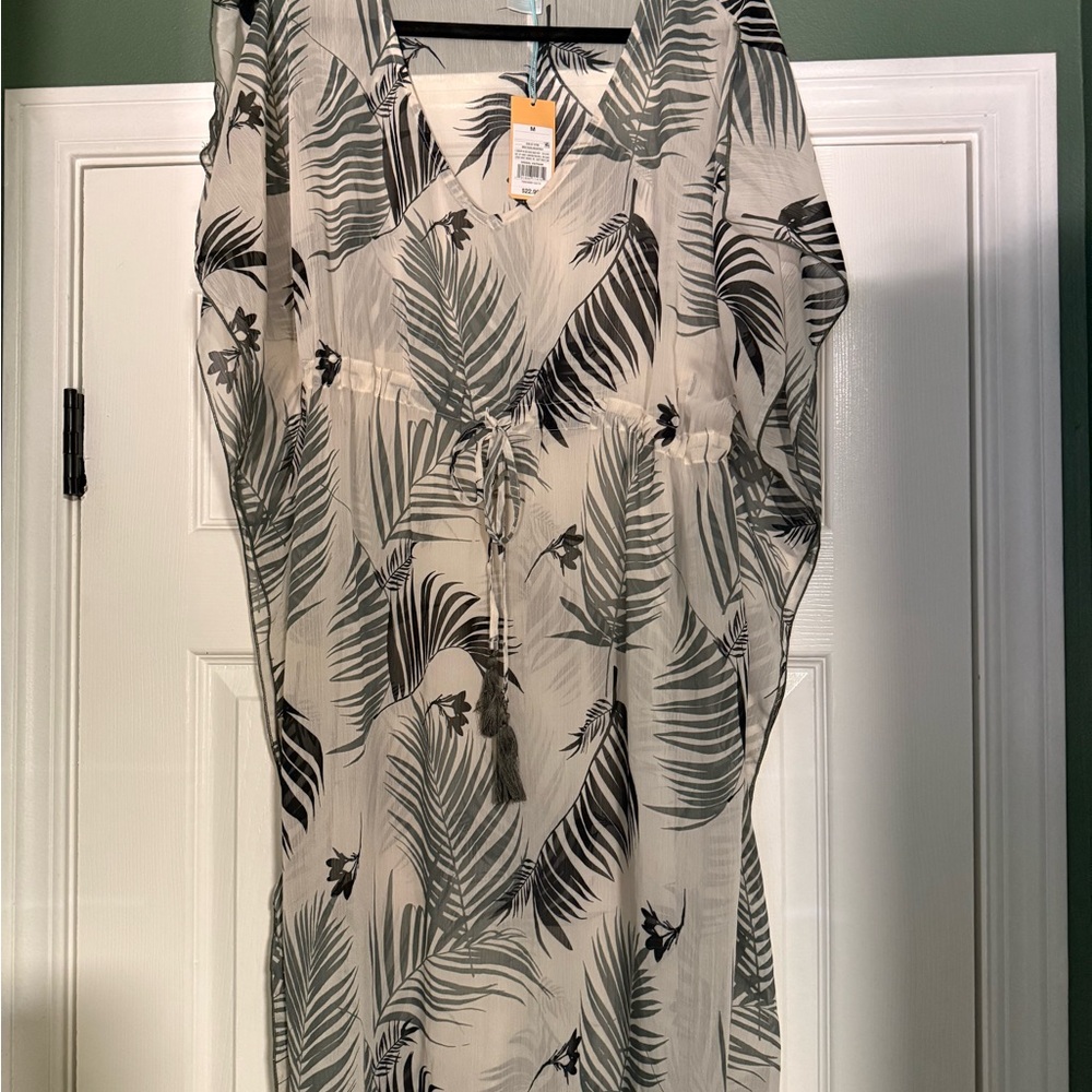 Kona Sol Black and White Leaf Print Swim Coverup